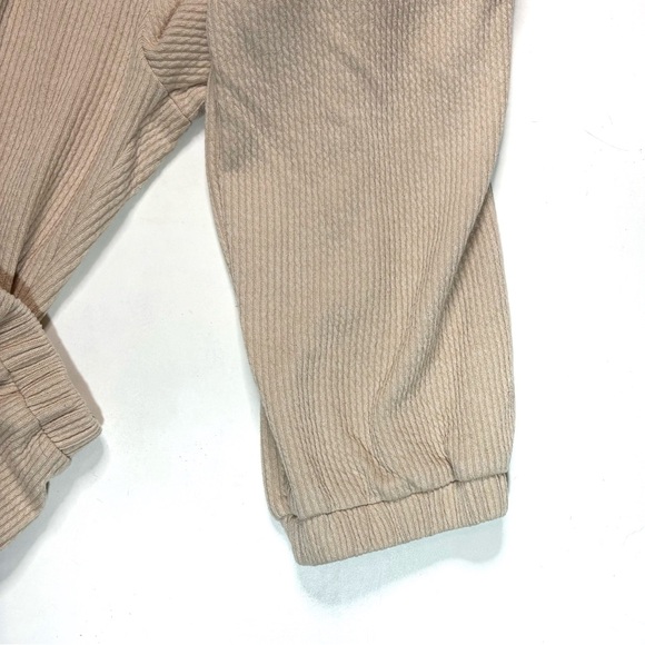 Jogger style Jumpsuit. - Picture 4 of 6